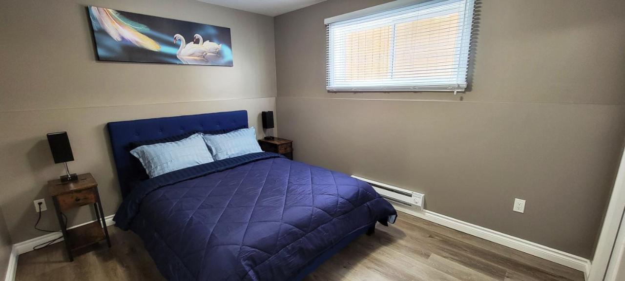 Blue Wave 2 Bedroom Suite Саскатун Екстериор снимка