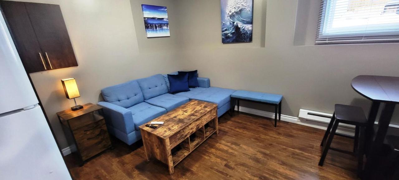 Blue Wave 2 Bedroom Suite Саскатун Екстериор снимка