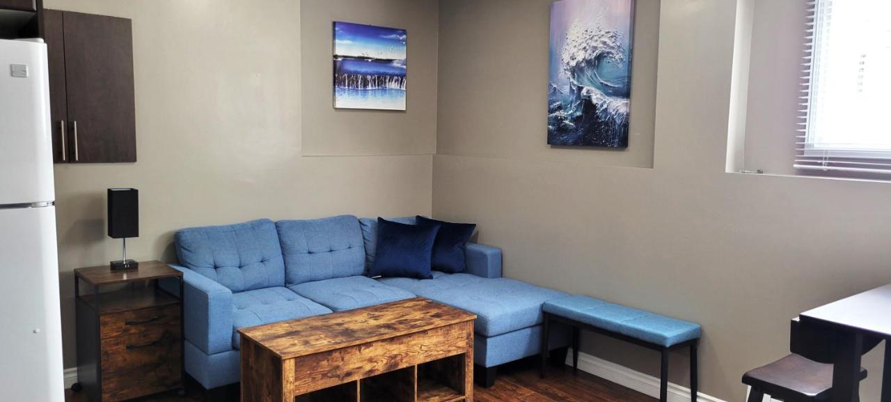 Blue Wave 2 Bedroom Suite Саскатун Екстериор снимка