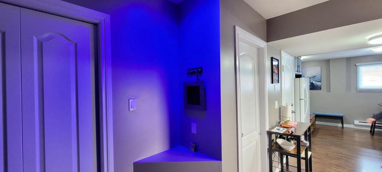 Blue Wave 2 Bedroom Suite Саскатун Екстериор снимка