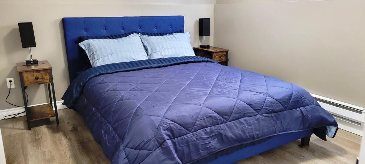 Blue Wave 2 Bedroom Suite Саскатун Екстериор снимка